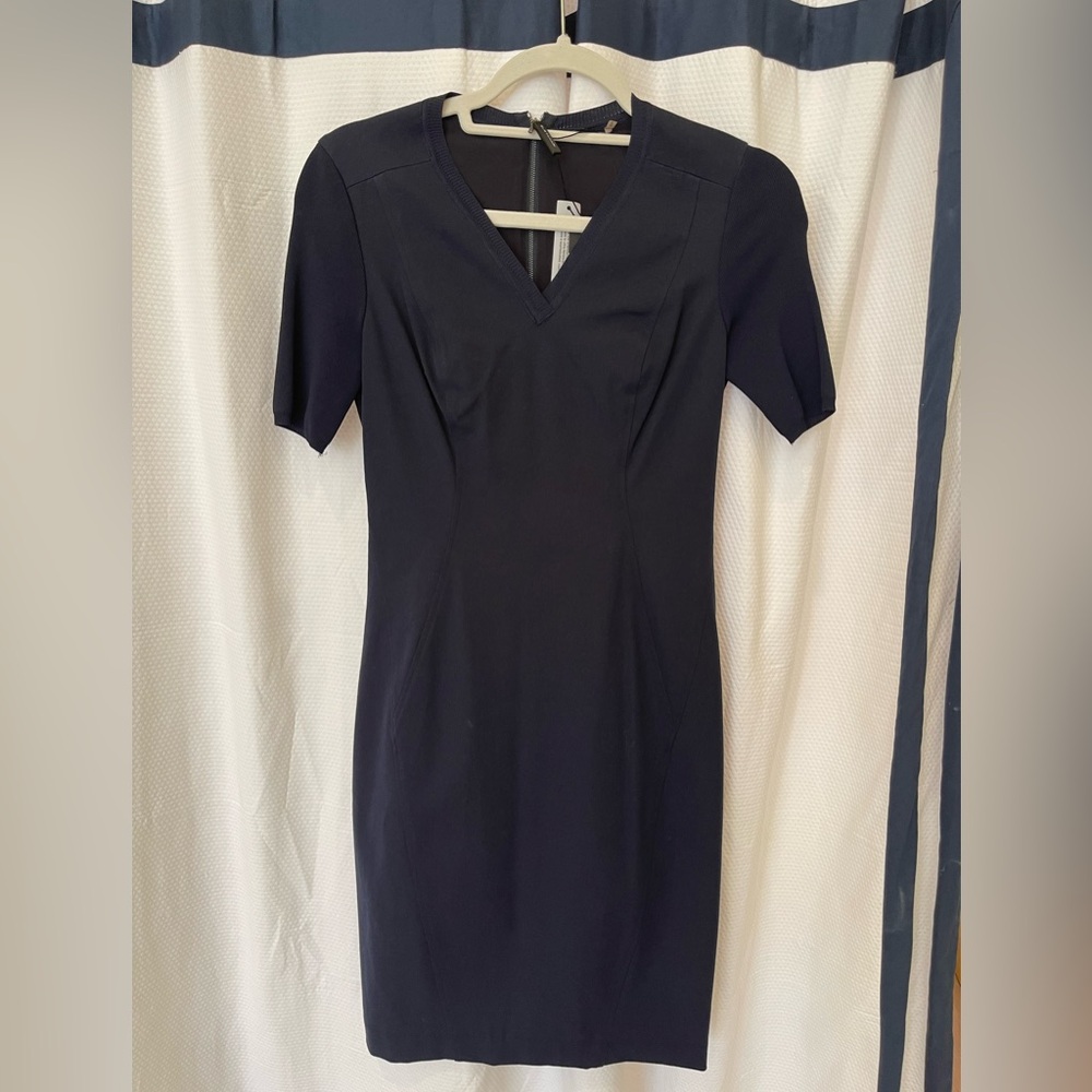 Elie Tahari Navy Blue V-Neck Sheath Mini Dress